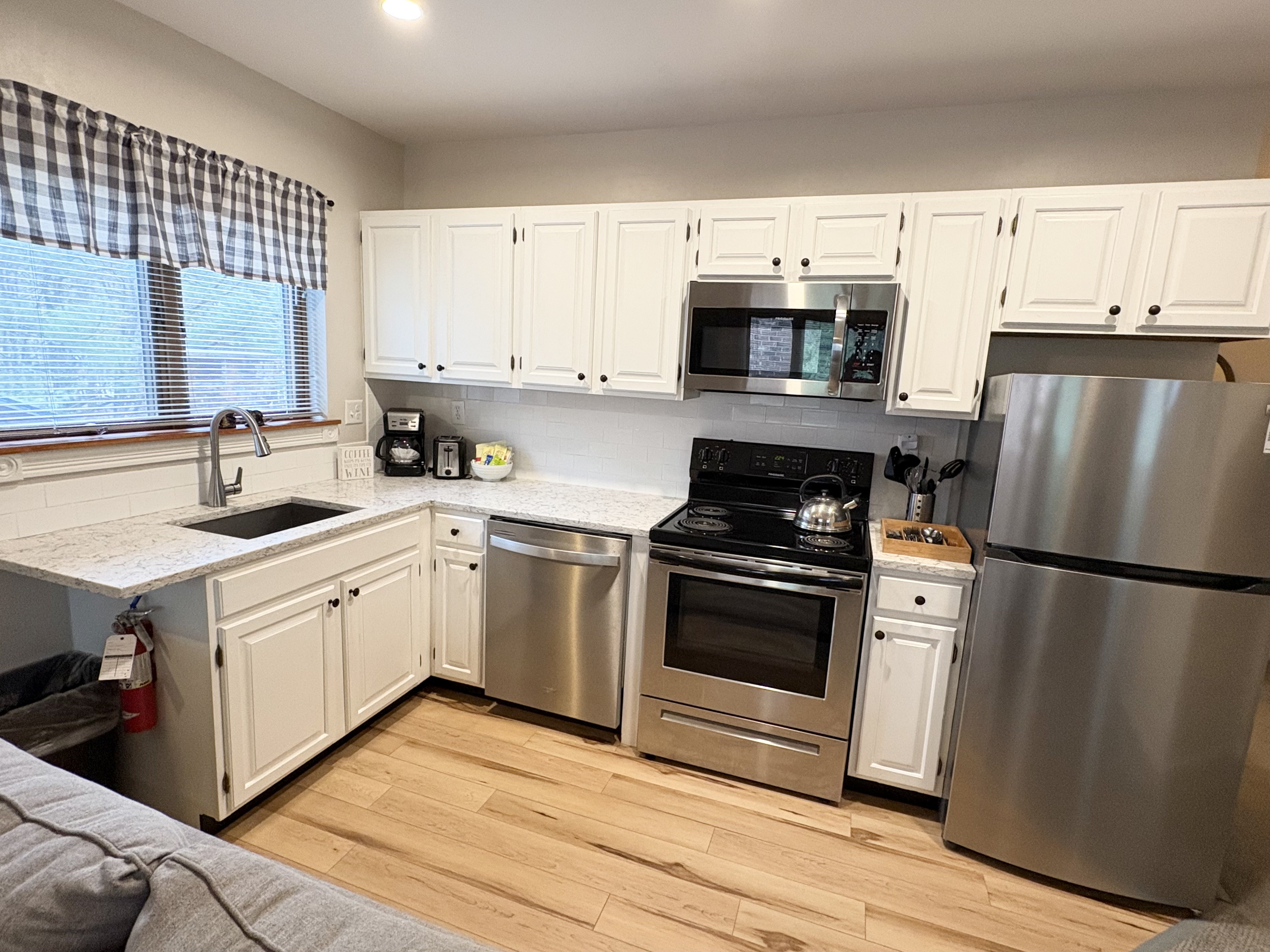 Full Kitchen