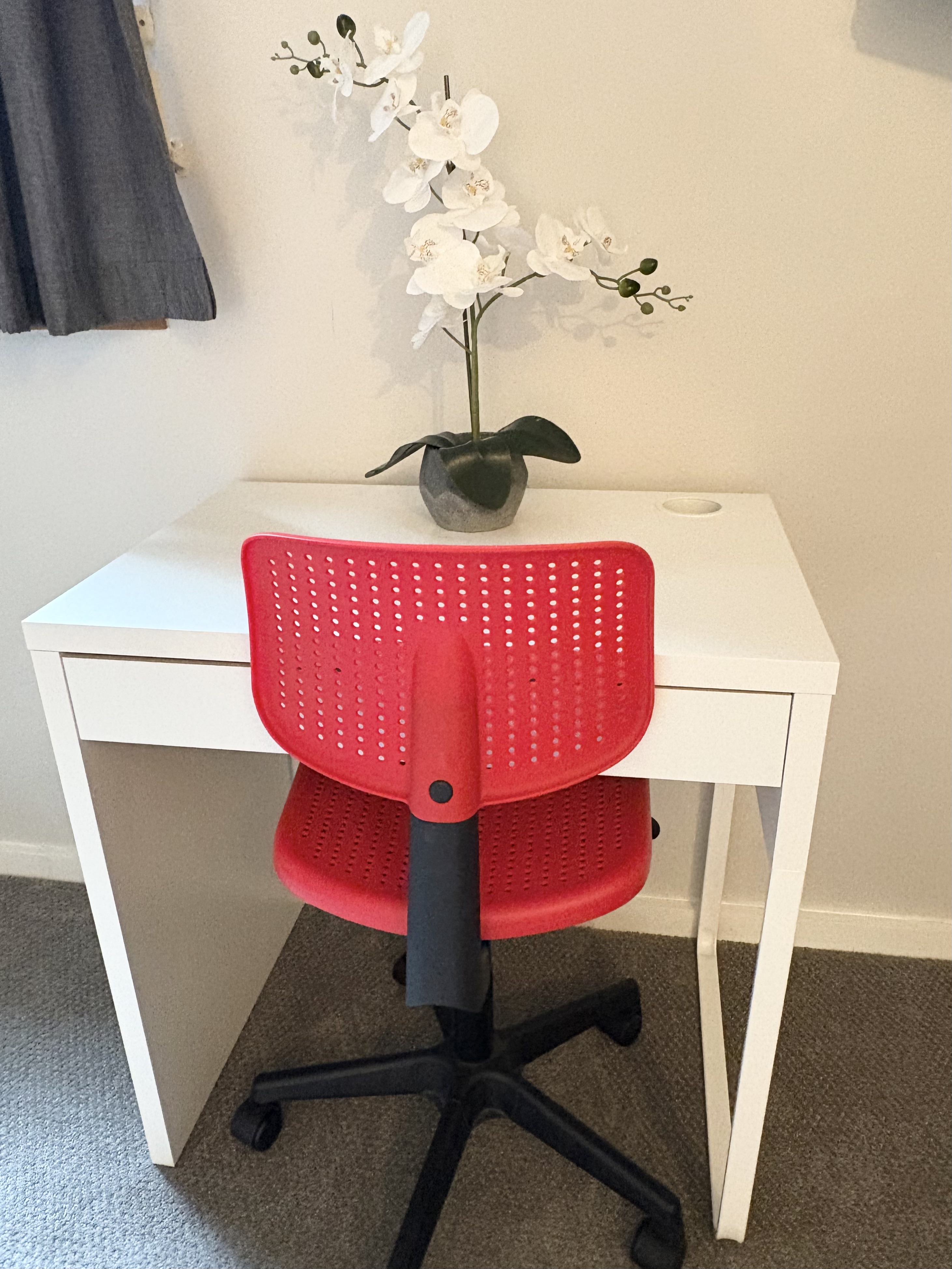 Work Desk